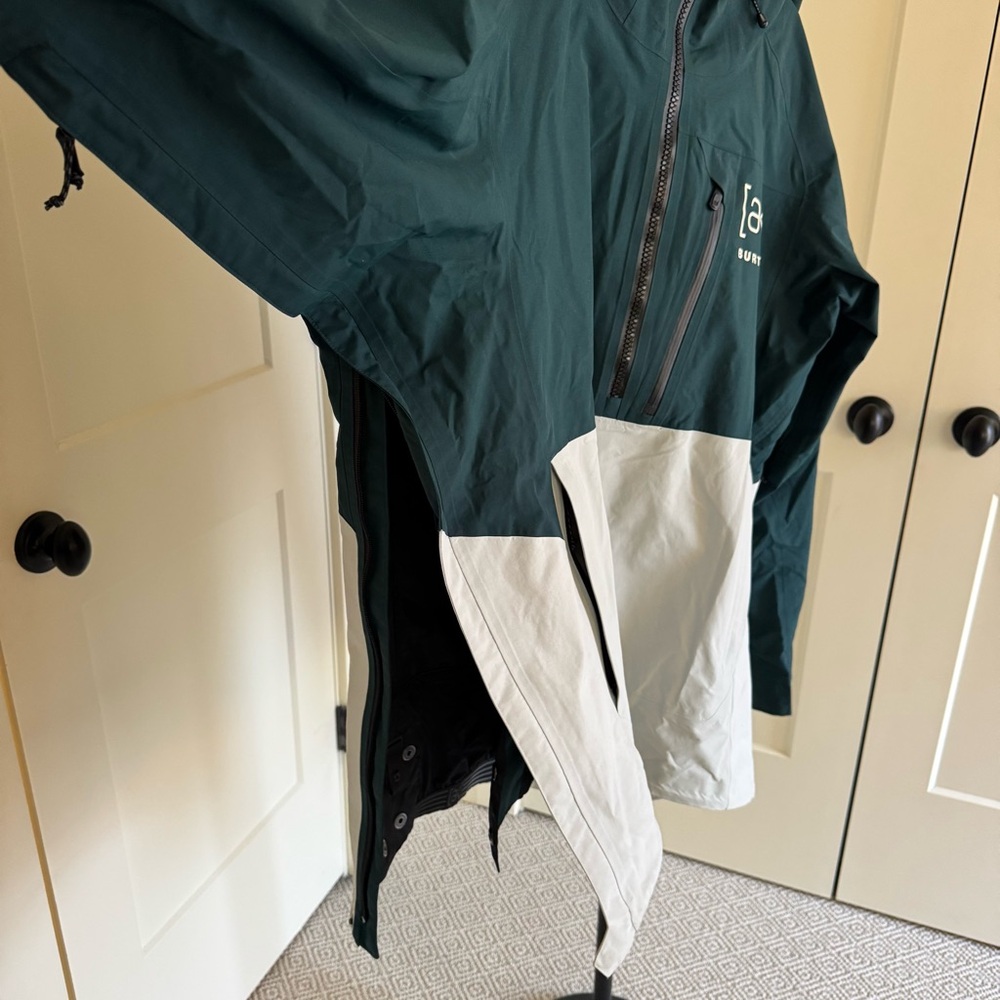 Burton Men's [ak] Velocity GORE-TEX Anorak 2025 - Size XL - Picture 11 of 13